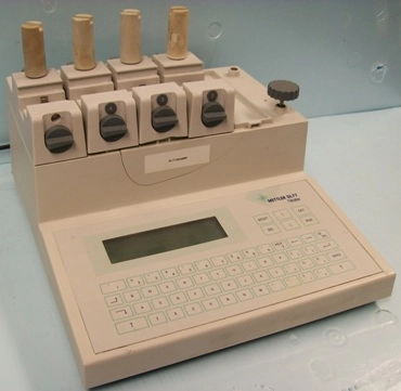 METTLER TOLEDO DL77 TITRATOR, TYPE DL77 : M48880, FNR 25 700 145 01, EN: 60950, 100-120V, 200-240V, 