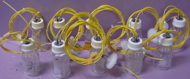  250ML PYREX VACUUM BOTTLES WITH HOSE AND BAFFLES FOR COLUMBUS INSTRUMENTS