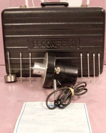 BROOKFIELD ENGINEERING LABS HBT VISCOMETER MODEL: HBT, : 82763, 115 VAC, 60HZ, INCLUDES 7 SPINDLES: