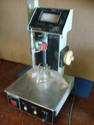 FISHER CL TITRIMETER MODEL: 397, : 1261, CAT NO 0-313-140 WITH PROBE, AND 125 ML PYREX NO 5100, S