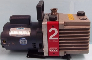 EDWARDS TWO STAGE HIGH VACUUM PUMP MODEL NO: E2M2 : 13704 WITH LEESON ELECTRIC CORPORATION ELECTRIC
