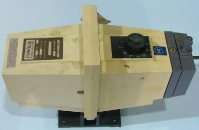 WALLACE &amp; TIERMAN PENNWALT METERING PUMP SERIES 94-220 : AF 30022, MAX 65 GPD