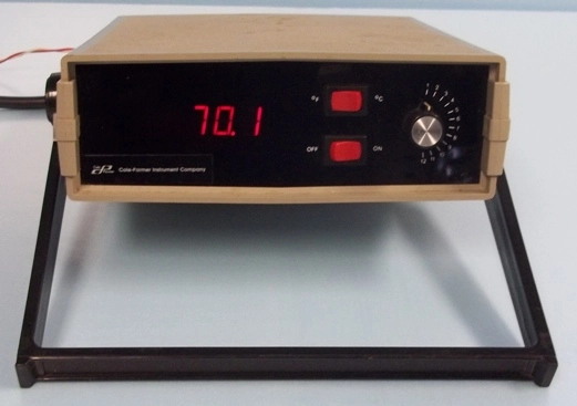 COLE-PARMER PORTABLE TABLE TOP TEMPERATURE CONTROLLER, SELECT DEG F OR DEG C