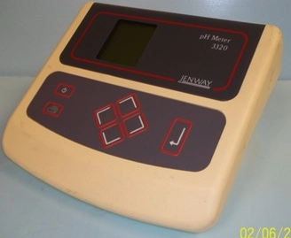 JENWAY MOD: 3320 PH METER : 1140 9 VAC 50-60HZ RS-232 CARD PORTS FOR KF ANALOG PH REF TEMP AND LCD