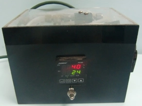 OMEGA ENGINEERING INC TEMPERATURE CONTROLLER MODEL: CN7833 INPUT: AC 100-240V 50/60HZ 5VA WITH OMEG