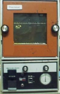 THELCO PRECISION SCIENTIFIC COMPANY, VACUUM OVEN, MODEL: 19, : 29-AW-12, CAT NO 31468, 200 DEG C