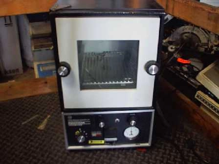 EQUATHERM BY CURTIN MATHESON SCIENTIFIC, VACUUM OVEN, TYPE: EUROTHERM 92, CAT NO 213-538, MODEL: 9