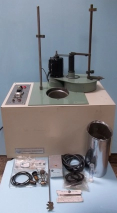 PARR ADIABATIC CALORIMETER, BOMB CALORIMETER, CAT NO: 1241, NO: 3588, VOLTS: 115, HERTZ: 60, AMPS: 2