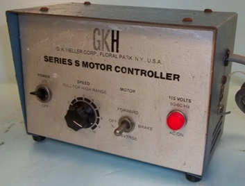 GK HELLER CORP SERIES S MOTOR CONTROLLER NO: 8621 115V 50-60HZ FORWARD/REVERSE SWITCH SPEED DIAL W