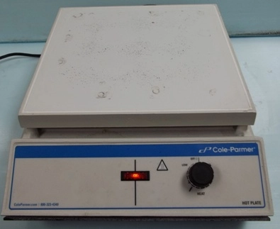 COLE-PARMER HOT PLATE, MODEL: HP11 C-P, NO: 50006258, 12 INCHES X 12 INCHES, VOLTS: 115, HERTZ: 60, 