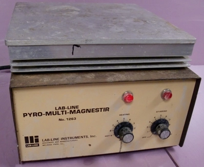 LAB LINE PYRO-MULTI-MAGNATIR STIRRING HOT PLATE NUMBER 1263, 4X STIRRER