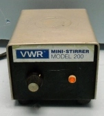 UNIVAR MINI STIRRER, VWR SCIENTIFIC INC CAT NO 58940-158, MODEL 200, UL LISTED NO 619F, 120V, MA