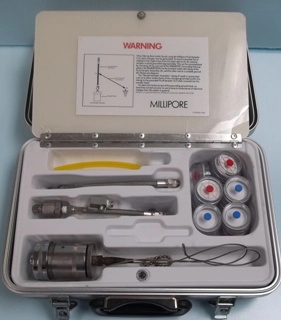 MILLIPORE FUEL SAMPLING KIT CAT NO XX6403730, INCLUDES THE FOLLOWING PARTS: 1) METAL SYRINGE AND V
