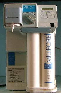 MILLIPORE MILLI-Q PLUS WATER PURIFICATION SYSTEM, CAT NO ZD5211584 : F3NM58222 H  
