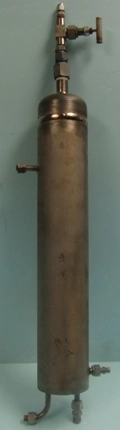 TITANIUM PRESSURE VESSEL LENGTH 20" DIA 3 &frac12;" TOP INLET &frac12;" BOTTOM 2 OUTLET 3/8" TOP SIDE OUTLET 3/8