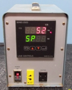 LOVE CONTROLS MADE IN USA SERIES 2500 CONTROLLER W/ K THERMO COUPLE INPUT AND W/ HEATING 10 AMPS 