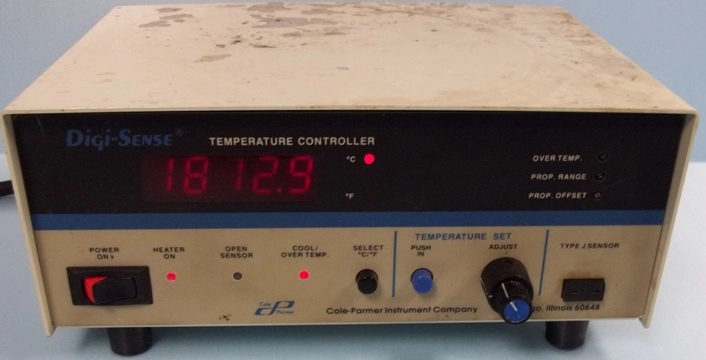 COLE-PARMER DIGI-SENSE TEMPERATURE CONTROLLER, MODEL: 2186-00, : M91003227, 115VAC, 60HZ, 12AMPS, US