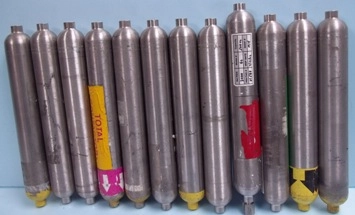 HOKE SAMPLE CYLINDER 500 ML PRESSURE BOMB DOT-3E1800 304L-HDF4-500