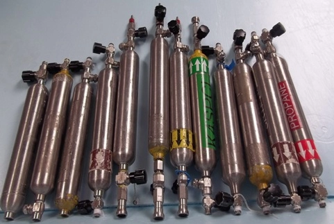  SWAGELOK, WHITEY, 500 ML, SAMPLE CYLINDER DOT-3E1800 304L, 316,-HDF4-500 WITH 1 SWAGELOK, WHITE