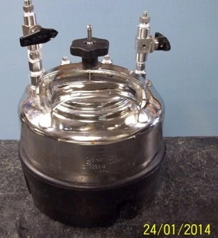 PRESSURE VESSEL (SAMPLE CAN CERTIFIED BY APACHE STAINLESS EQUIPMENT CORP , MAWP: 165/-15 , AT 100*