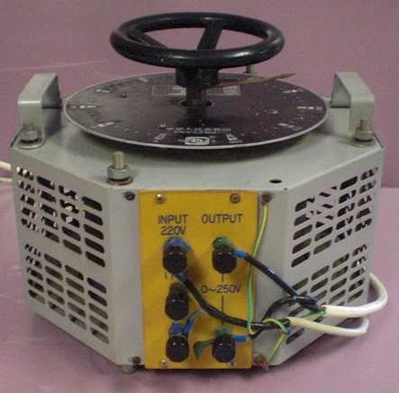 JONCHN ELECTRICAL SCIENCE AND TECHNOLOGY CONTACT VARIABLE REGULATOR MODEL: 5KVA, TYPE: TDGC2J-5, I