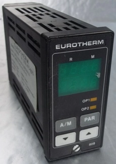 EUROTHERM, TEMPERATURE CONTROLLER, MODEL: 808/11/NO/R1/ (AKKC204) NO 8703721-001-017-87-03, OUTPUT 