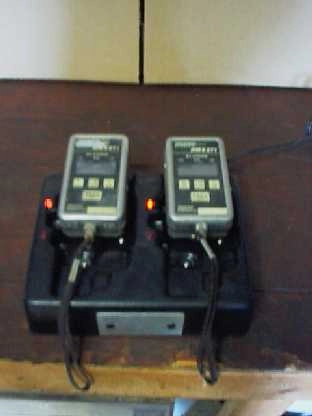 INDUSTRIAL SCIENTIFIC BATTERY CHARGER 18100123, 95110033 WITH ONE TWO INDUSTRIAL SCIENTIFIC HMX271 H