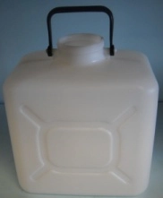 10 LITER PLASTIC CANISTER WITH HANDLES W/OUT TOP