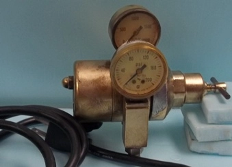 AIRCO NITROUS OXIDE HEATED GAS REGULATOR, 115Vc, 150w, 60hz, CORD TYPE: 50 18-3, (1) USG US G