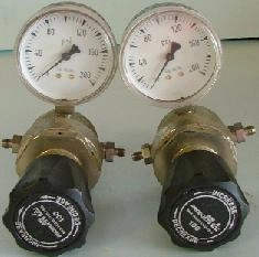 AIR PRODUCTS GAS REGULATOR MAX INLET PRESSURE PSI 400 