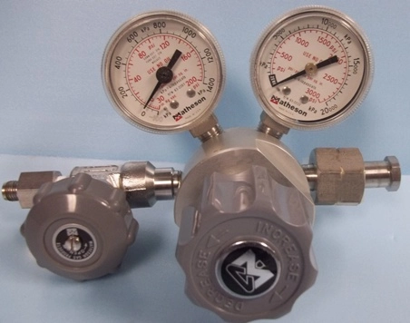 MATHESON HIGH PURITY ALUMINUM GAS REGULATOR MODEL: 3142 : 242597MAX INLET PRESSURE; 3500 PSI, 3140 S