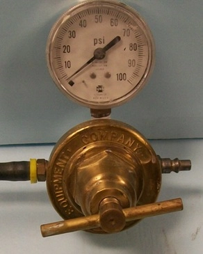 VICTOR EQUIPMENT COMPANY, COMPRESSED GAS REGULATOR, MODEL # L350D, LISTED 541L, # BC 26576 