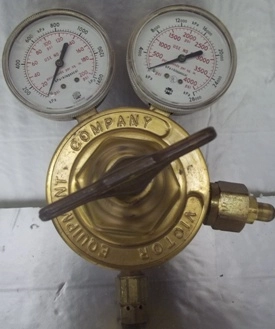 VICTOR EQUIPMENT COMPANY COMPRESSED GAS REGULATOR MODEL: VTS 450 D, : ML50643, GAS SERVICE AIR MAX 