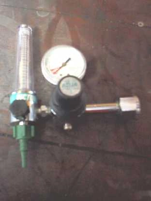 VICTOR MEDICAL PRODUCTS FLOW METER MODEL: VMF-15G, : EB70222, PSI: 500-4000