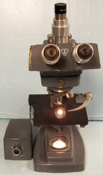 BAUSCH &amp; LAMB MICROSCOPE, WITH DUAL AND SINGLE OPTICS, SINGLE OPTIC = OLYMPUS NFK 25 X LD DUAL 