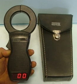 AMPPROBE, AMP METER MODEL ACD-1 #748526 AMPROBE WITH BLACK LEATHER CASE