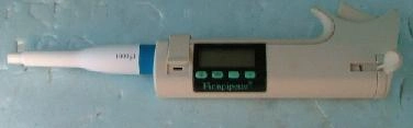 FINNPIPETTE 1000 LAB SYSTEMS WITH SELECTABLE DIGITAL NUMBER VOLUME SETTING 