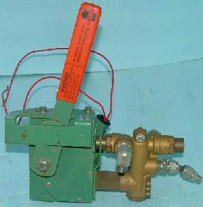 ASCO 4 WAY VALVE WITH LATCH ATTACHMENT
