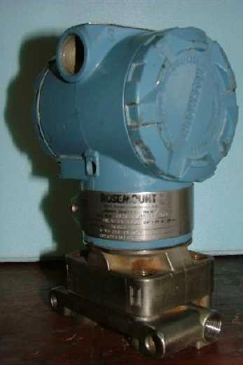 ROSEMOUNT SMART TRANSMITTER MODEL: 2051CDA22A1AT2B4, : 76040, CALIBRATED: 0-TO-250" H20(USED TESTED