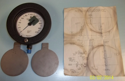 DRESSER INDUSTRIES ASHCROFT TEST GAUGE (TYPE 1082) ACCURACY GRADE 3A WITH Y &frac14; VALVE 4 TEMP 025% COM