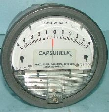 CAPSUHELIC GAUGE MAX PRESS 500 PSIG (3400 KPA) READS 5-0-5 INCHES OF WATER