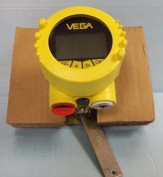 VEGA VAGA DIS 61 TYPE: DIS61 INDICATOR FOR PLICS SENSORS XXKNB, : 13916691, TAG# LT-1983DB3 1/2"-14