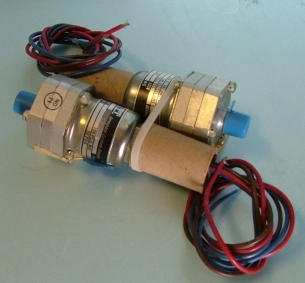 PRESSURE SWITCH ITT AEROSPACE CONTROLS 115PPIC 3-4106 100 PSIG MAX 92 MFGR 98087 5A 125/250VAC 5A CE