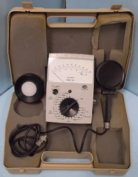 CHAUVIN ARNOX AEMC CORPORATION LIGHT METER MODEL: 814, : 031964, INCLUDES PHOTO CELL 814C, IN CARRYI