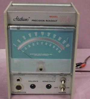 STATHAM INSTRUMENTS, INC MODEL UR4, ANALOG PRECISION READOUT AMPLIFIER