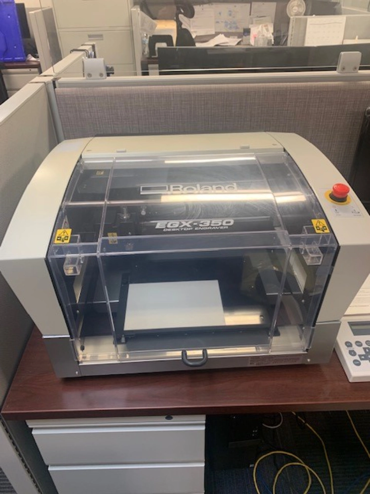 Roland EGX-350 Desktop Engraver | LabX.com