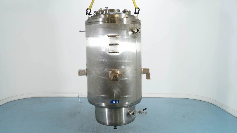 Mueller 750 Liter Column 1 Product Fraction Tank
