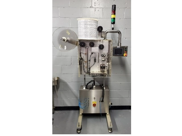 Pharma Pack Pouch Type Desiccant Inserter