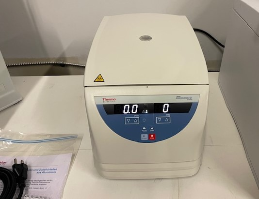 Thermo Scientific Sorvall Legend Micro 21  with rotor - Never used