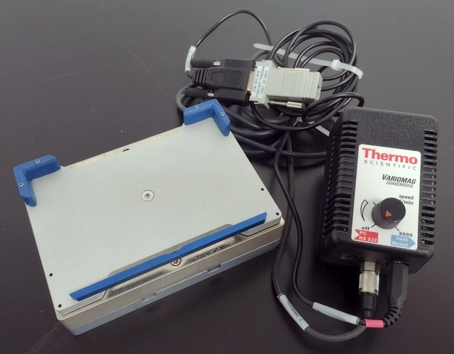 Thermo Variomag Teleshake Microplate Shaker